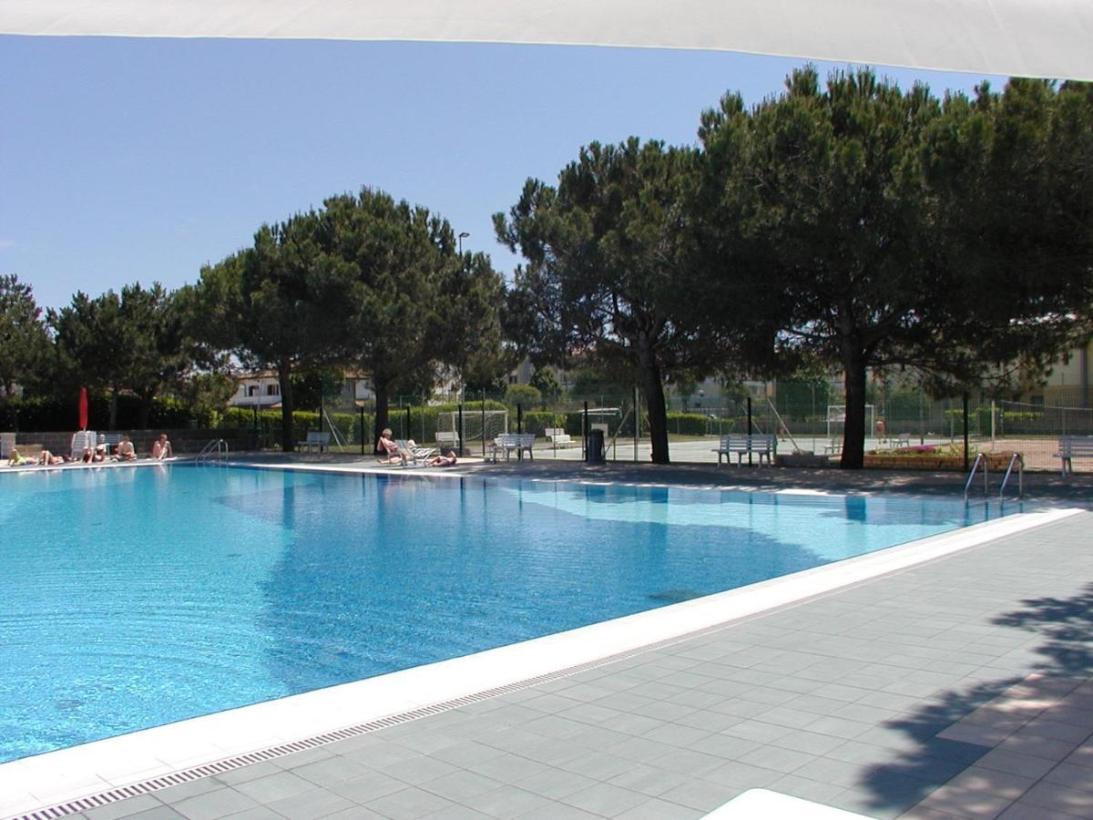 Residence Valbella Con Piscina Bibione Kültér fotó